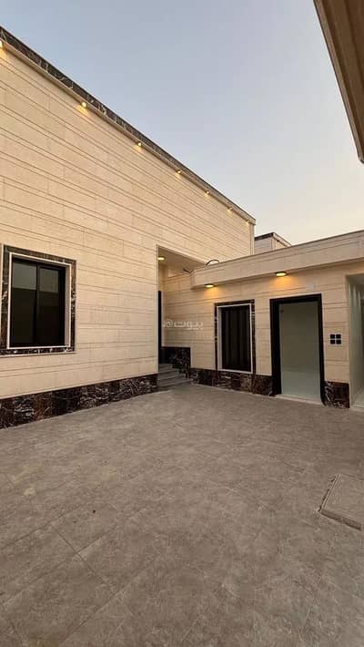 6 Bedroom Floor for Sale in Al Salam, Madina - 6-bedroom apartment for sale in Al-Salam, Medina