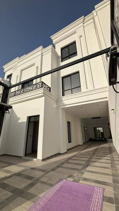 6 Bedroom Villa for Sale in Mudhainib, Madina - Villa consisting of 6 bedrooms for sale in Al Mahd, Medina