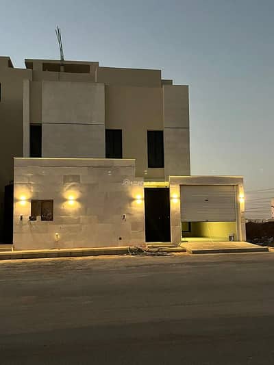 5 Bedroom Villa for Sale in East Riyadh, Riyadh - Five-bedroom villa for sale in Al-Bayan neighborhood, Riyadh