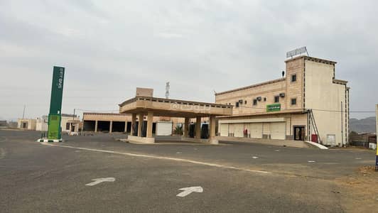 Complex for Sale in Alqanaziz Alsuflaa - Commercial & Residential Complex for Sale, Al Haqou, Baysh (Jazan Region)