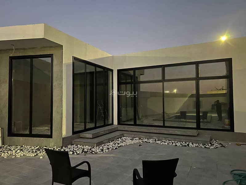 Luxury villa for sale in the Aijyal Al-Dhahran neighborhood