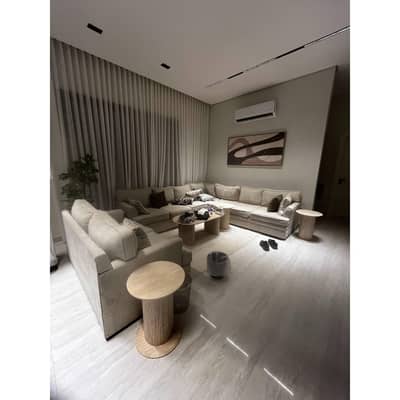 3 Bedroom Floor for Sale in East Riyadh, Riyadh - Ground floor for sale in Al-Manar neighborhood