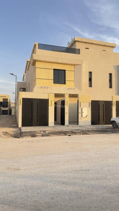 3 Bedroom Floor for Sale in West Riyadh, Riyadh - For Sale – Modern Upper-Floor Townhouse