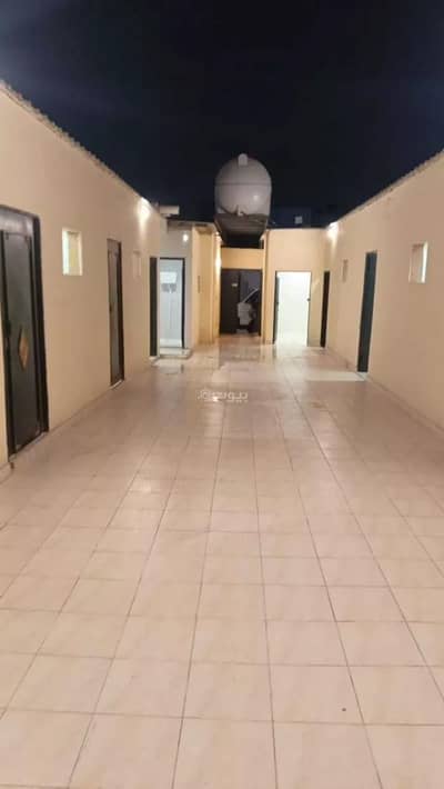 دور 9 غرف نوم للبيع في وسط الرياض، الرياض - طابق للبيع في الفيصلية، الرياض