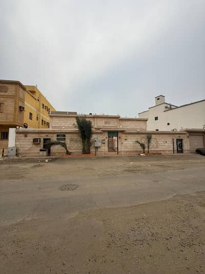 8 Bedroom Villa for Sale in North Jeddah, Jeddah - Villa for sale in Al-Taybah Al-Ruhaili neighborhood, north of Jeddah