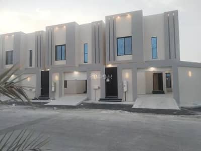 5 Bedroom Villa for Sale in Uhud, Dammam - Villa For Sale in Uhud, Dammam