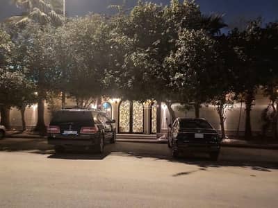7 Bedroom Villa for Sale in East Riyadh, Riyadh - Luxury house in Granada neighborhood, Riyadh