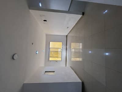 مكتب  للايجار في شرق الرياض، الرياض - للايجار مكتب خلف مستشفى الفقيه بطريق الملك عبدالله