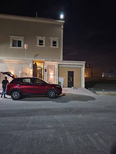 فیلا 5 غرف نوم للبيع في غرب الرياض، الرياض - فيلا للبيع في ظهرة لبن