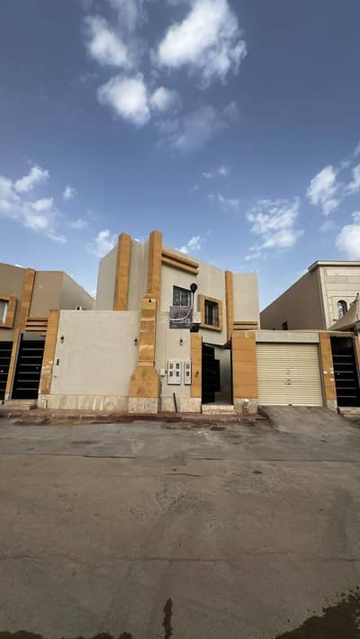4 Bedroom Villa for Sale in West Riyadh, Riyadh - Villa For Sale in Dhahrat Laban