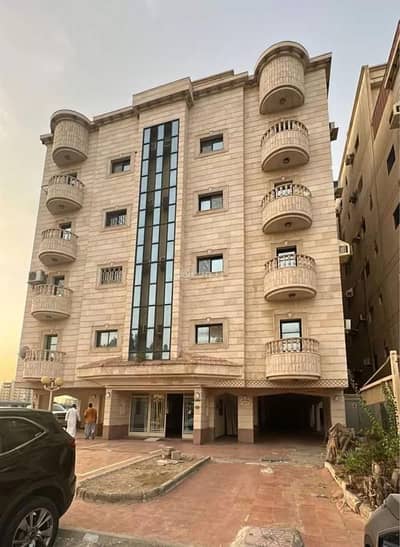 6 Bedroom Flat for Sale in North Jeddah, Jeddah - 6 Bedroom Apartment For Sale in Al Safa, Jeddah