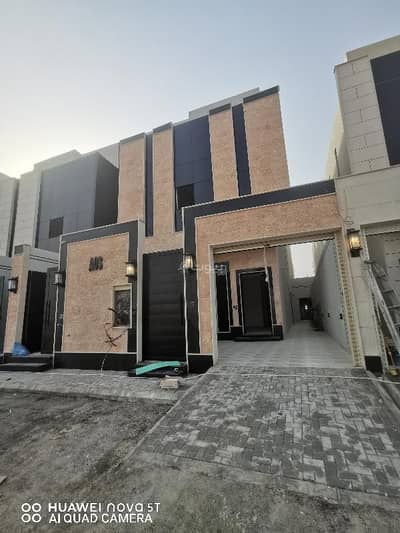 فیلا 4 غرف نوم للبيع في شرق الرياض، الرياض - فيلا درج داخلي مع شقه للبيع في حي المرجان