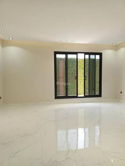 6 Bedroom Villa for Sale in East Riyadh, Riyadh - For Sale: Villa on Abi Al-Hasan Al-Tunisi Street, Al-Bayan District, Riyadh