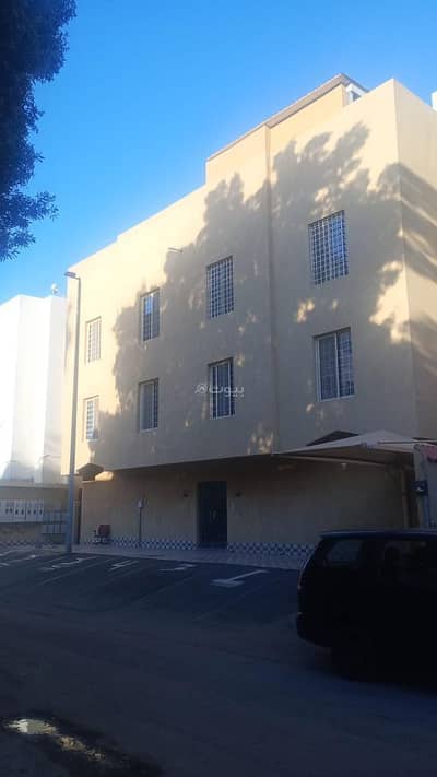 10 Bedroom Residential Building for Sale in North Jeddah, Jeddah - Building for sale in al-salama, jeddah