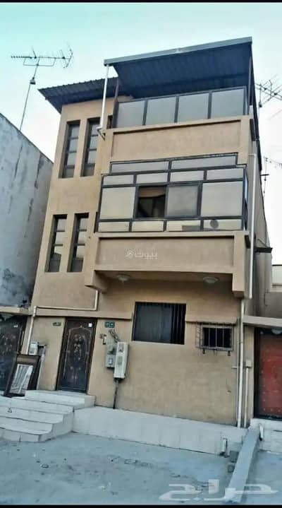Residential Building for Sale in Thuqbah, Al Khobar - Building for sale in Thuqbah, Al Khobar