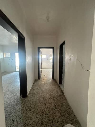 2 Bedroom Apartment for Rent in North Jeddah, Jeddah - Apartment for rent, singles