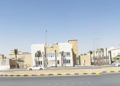 عمارة سكنية 4 غرف نوم للبيع في جنوب الرياض، الرياض - عقار للبيع