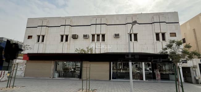 Residential Building for Sale in West Riyadh, Riyadh - Residential building for sale in Al Suwaidi Al Gharbi, Riyadh
