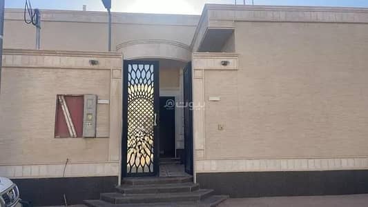 دور 4 غرف نوم للبيع في الجامعة، المزاحمية منطقة الرياض - دور للبيع في شارع الجامعة 18, حي الجامعة, مدينة المزاحميه, منطقة الرياض