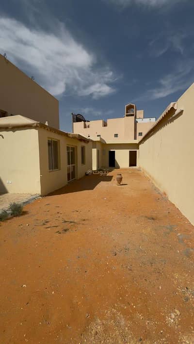 4 Bedroom Rest House for Rent in Al Yasmin, Al Muzahimiyah Riyadh Region - For rent, a chalet in a prime location overlooking the road to Mecca.