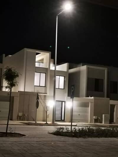 فیلا 4 غرف نوم للايجار في شمال الرياض، الرياض - فيلا للإيجار قرب مطار الملك خالد الدولي في الرياض