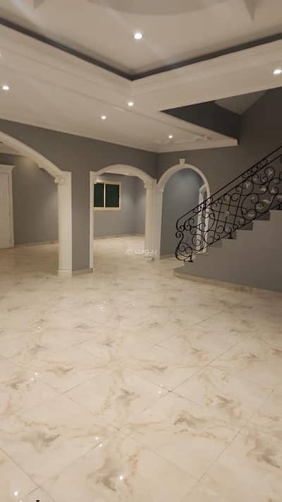 10 Bedroom Villa for Sale in Al Shati Al Sharqi, Dammam - Villa with 10 bedrooms for sale in the Eastern Coast, Dammam