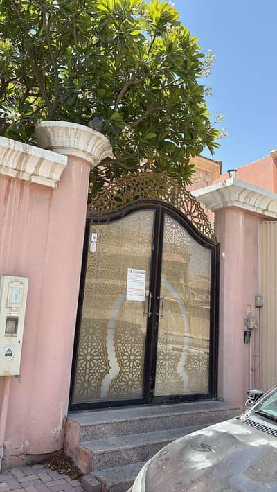 9 Bedroom Villa for Sale in Al Manar, Dammam - Villa for Sale in Al Manar, Dammam
