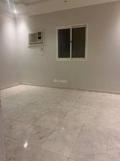 دور 5 غرف نوم للايجار في شمال الرياض، الرياض - دور للإيجار في شارع رقم 18, حي الملك عبدالله, مدينة الرياض, منطقة الرياض