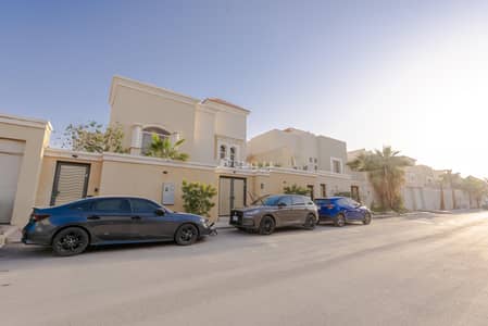 فیلا 3 غرف نوم للبيع في شرق الرياض، الرياض - فيلا للبيع في حي قرطبه، الرياض