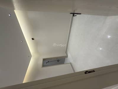 6 Bedroom Villa for Sale in West Riyadh, Riyadh - Villa in West Riyadh，Dhahrat Laban 6 bedrooms 2000000 SAR - 87749293