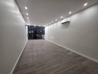 Residential Building for Rent in West Riyadh, Riyadh - Showroom for Rent in Al Mahdiyah, West riyadh