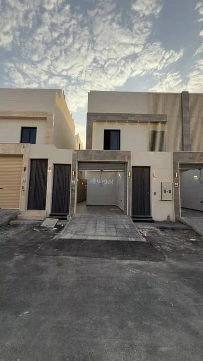 5 Bedroom Villa for Sale in South Riyadh, Riyadh - 5 Bedroom Villa For Sale in Okaz, Riyadh