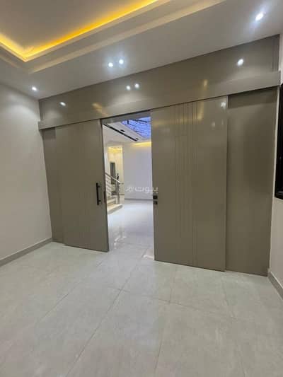 3 Bedroom Floor for Sale in South Riyadh, Riyadh - Ground floor townhouse in Badr neighborhood