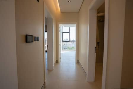 فلیٹ 2 غرفة نوم للبيع في شمال الرياض، الرياض - شقة سطح فاخرة للبيع 150 متر بحي الملك فهد بسعر منافس وموقع متميز