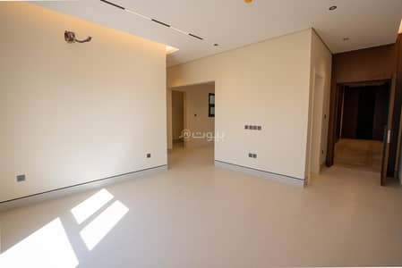 2 Bedroom Flat for Sale in North Riyadh, Riyadh - An apartment with a modern design and luxurious finishing at a competitive price and a distinctive location in the Al-Malik Fahd neighborhood.