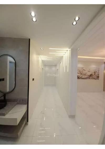 3 Bedroom Floor for Sale in Al Dhurfah, Khamis Mushait - House for sale on Ziyad Al-Bahli Street, Al-Dharfa neighborhood, Khamis Mushait city, Asir region