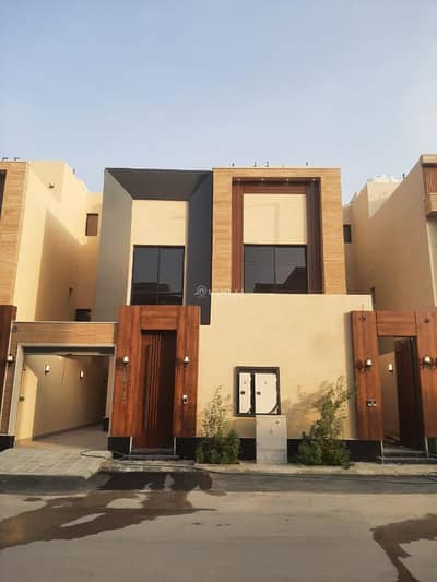 4 Bedroom Floor for Sale in East Riyadh, Riyadh - House for sale in Al Rimal neighborhood