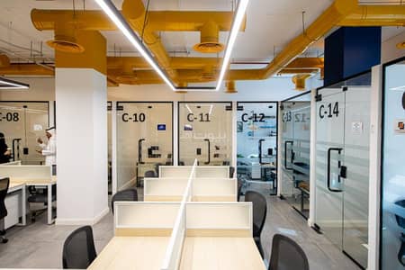 مكتب  للايجار في غرب الرياض، الرياض - مكاتب جاهزة للايجار في قلب الرياض