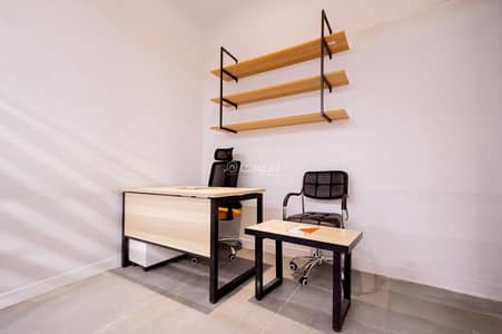 مكتب  للايجار في غرب الرياض، الرياض - مكاتب مجهزة للإيجار في قلب الرياض