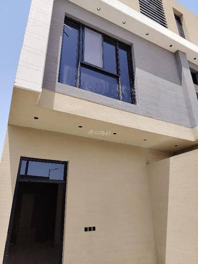 دور 4 غرف نوم للبيع في شرق الرياض، الرياض - 4 غرف نوم طابق للبيع في الخليج، الرياض