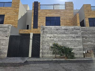 7 Bedroom Villa for Sale in East Riyadh, Riyadh - Villa for sale in Qurtubah, East Riyadh