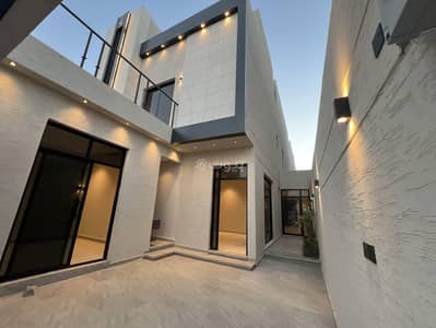 4 Bedroom Villa for Sale in East Riyadh, Riyadh - Internal Staircase Villa for Sale in Al Rimal, East Riyadh