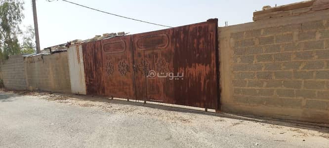 1 Bedroom Farm for Rent in Al Kharj Riyadh Region - Land for Rent Located on Street, District No. 1099/2 Al-Kharj City, Riyadh Region
