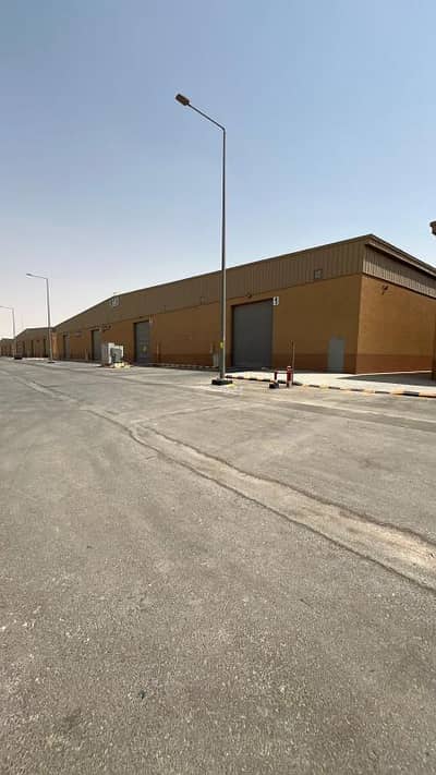 Warehouse for Rent in South Riyadh, Riyadh - Warehouse for rent in Al-Bariyah neighborhood
