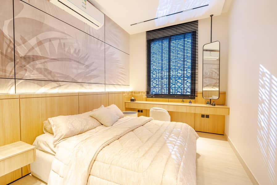 4 7616f322-b596-4748-99f0-d144dc2edbc0