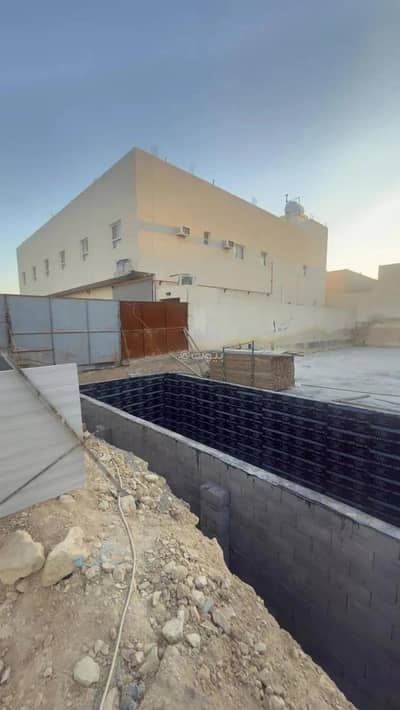 ارض سكنية  للبيع في غرب الرياض، الرياض - أرض للبيع في شارع الجنادريه, حي ظهرة لبن, مدينة الرياض, منطقة الرياض