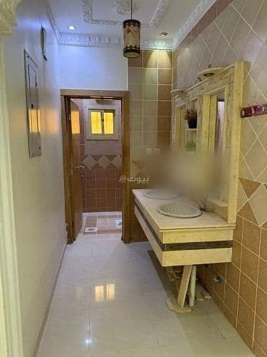 دور 5 غرف نوم للايجار في شرق الرياض، الرياض - طابق للإيجار في القادسية، الرياض