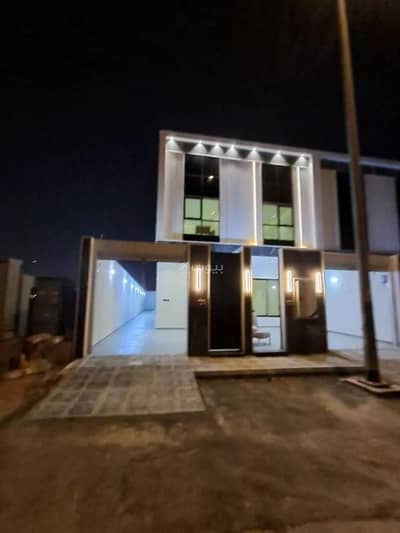 5 Bedroom Floor for Sale in South Riyadh, Riyadh - Floor For Sale in Okaz, Riyadh