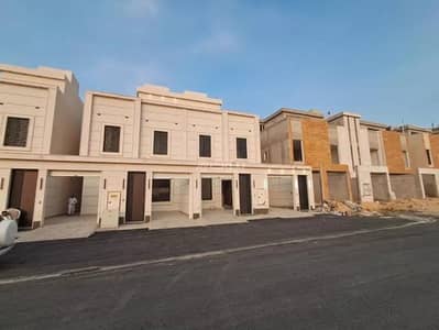 4 Bedroom Floor for Sale in South Riyadh, Riyadh - Floor For Sale in Okaz, Riyadh
