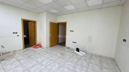 دور 3 غرف نوم للايجار في شمال الرياض، الرياض - للايجار دور بحي المصيف